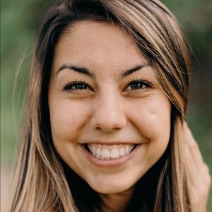 Meet your Posher, Raquel